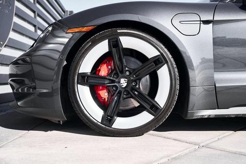 2025 Porsche Taycan 4S