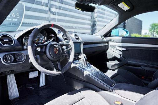 2021 Porsche 718 Cayman GT4