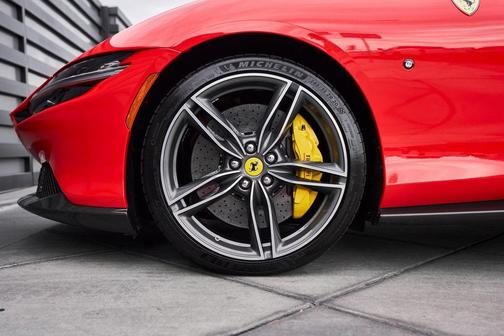 2023 Ferrari Roma Base