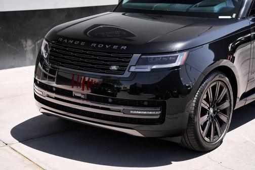 2024 Land Rover Range Rover P550e Autobiography