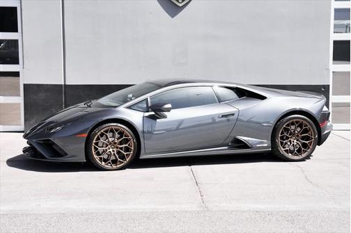 2021 Lamborghini Huracan EVO Base