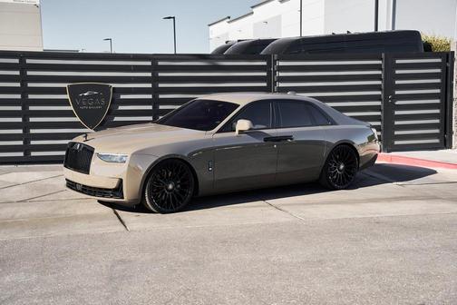 2025 Rolls-Royce Ghost 
