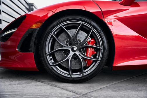 Memphis Red 2021 McLaren 720S Performance