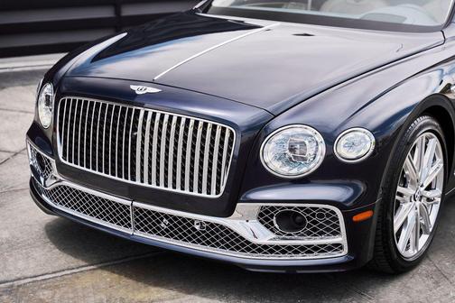 2021 Bentley Flying Spur V8