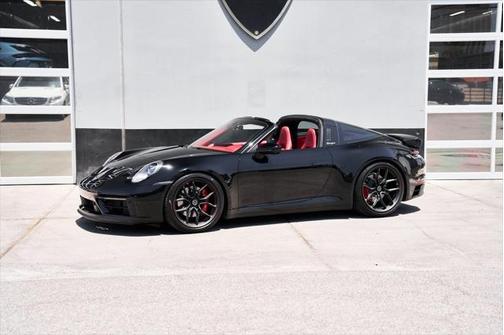2022 Porsche 911 Targa 4S