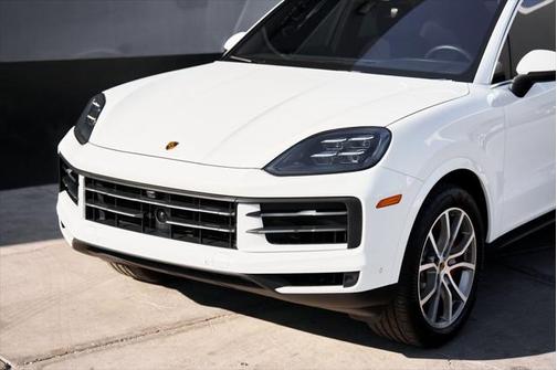 2024 Porsche Cayenne S
