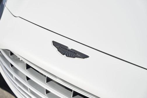 2025 Aston Martin DBX 707