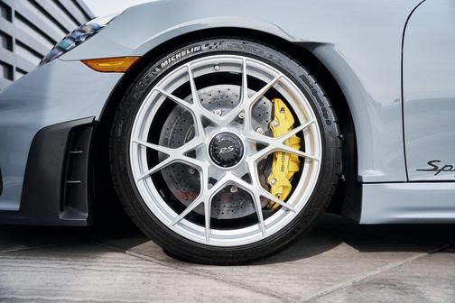 2024 Porsche 718 Spyder RS