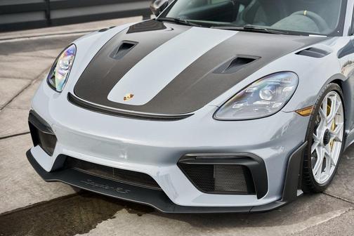 2024 Porsche 718 Spyder RS