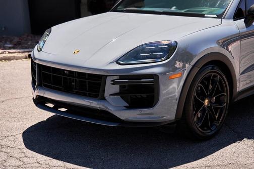 2024 Porsche Cayenne Turbo GT