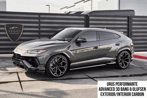 2023 Lamborghini Urus Performante