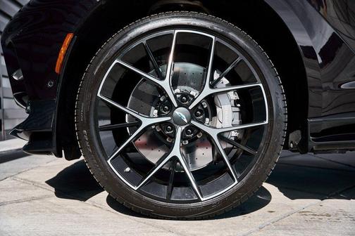 Onyx Black 2025 Aston Martin DBX 707