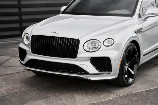 2023 Bentley Bentayga Azure