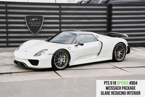 2015 Porsche 918 Spyder Base w/Weissach Package