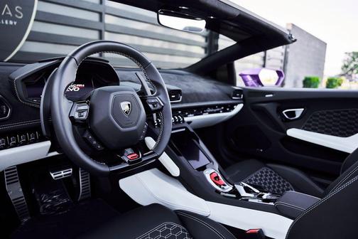 2024 Lamborghini Huracan EVO Spyder