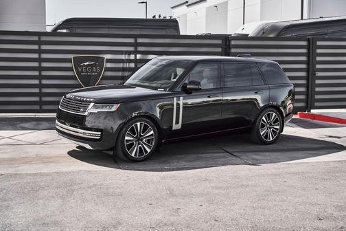 Santorini Black Metallic 2024 Land Rover Range Rover P530 SE