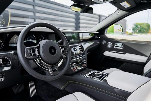 2025 Rolls-Royce Ghost 