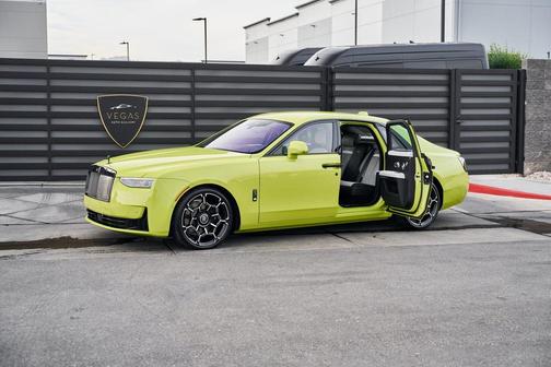 2025 Rolls-Royce Ghost 