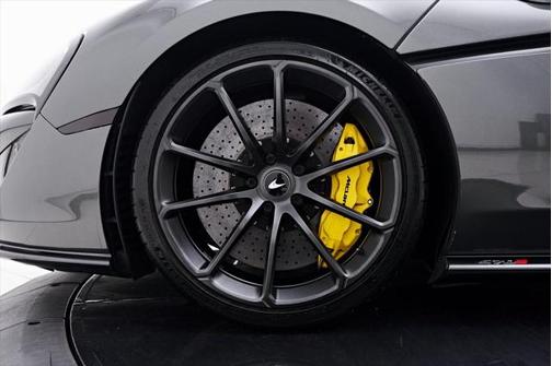 2019 McLaren 570S Base