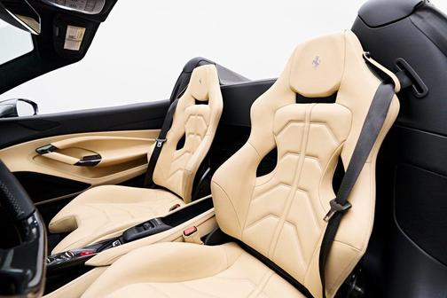 2022 Ferrari F8 Spider Base