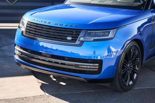 2025 Land Rover Range Rover P530 SE 7 Seat