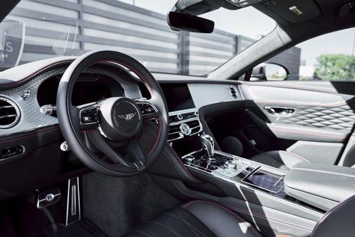 Anthracite Metallic 2023 Bentley Flying Spur V8