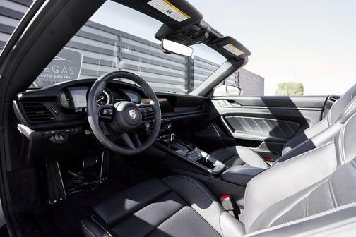 2024 Porsche 911 Carrera GTS