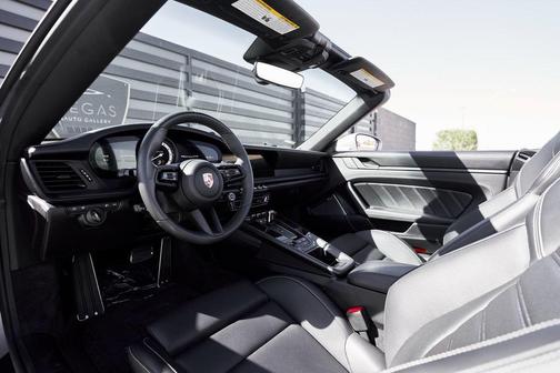 2024 Porsche 911 Carrera GTS