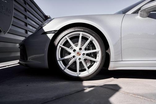 2024 Porsche 911 Carrera GTS