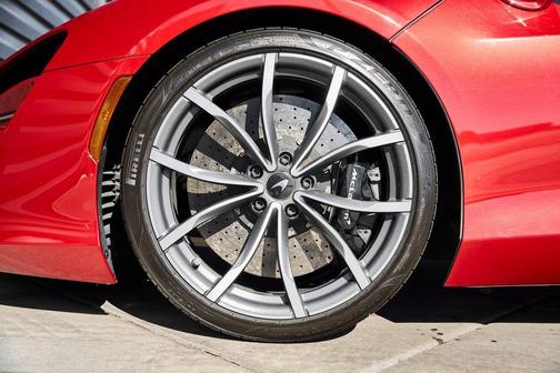 2023 McLaren Artura Vision