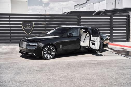 Black Diamond 2026 Rolls-Royce Ghost