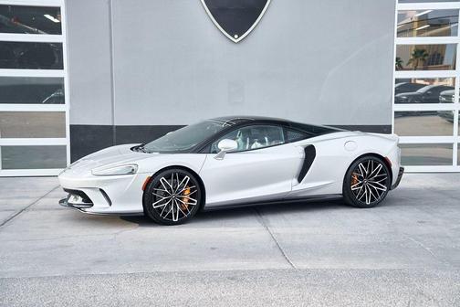 2023 McLaren GT Base