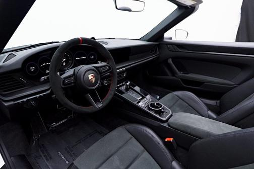 2023 Porsche 911 Carrera GTS
