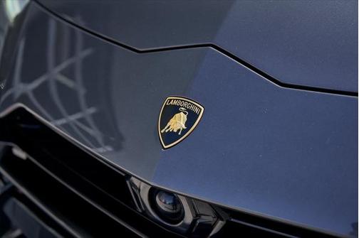2024 Lamborghini Urus Performante