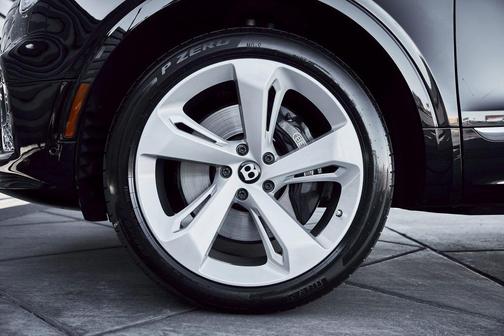 2023 Bentley Bentayga Azure