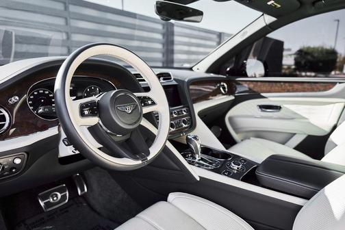 2023 Bentley Bentayga Azure