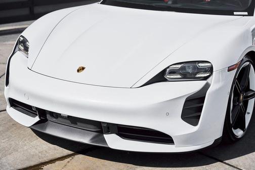 2020 Porsche Taycan Turbo