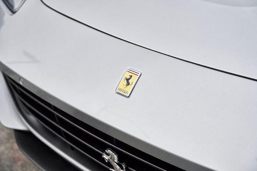 2020 Ferrari GTC4Lusso T
