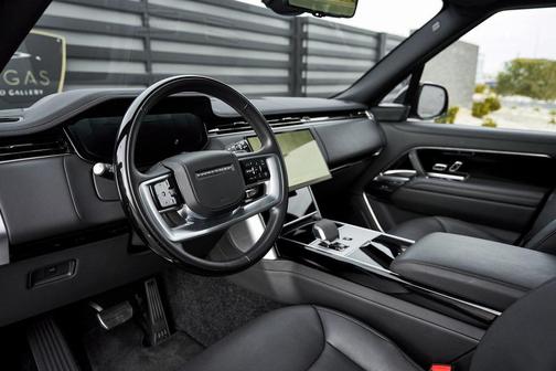 2024 Land Rover Range Rover SE