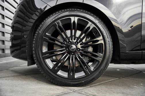 2024 Land Rover Range Rover SE