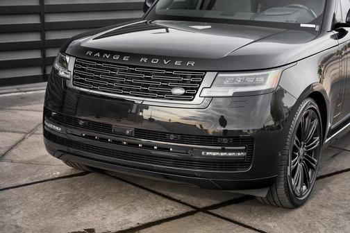 2024 Land Rover Range Rover SE