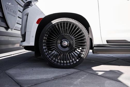 2022 Cadillac Escalade Premium Luxury