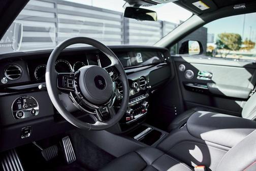 2024 Rolls-Royce Phantom 