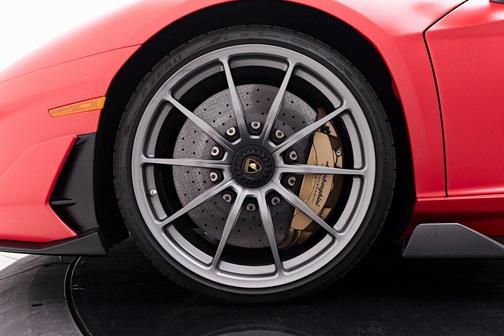 2019 Lamborghini Aventador SVJ Base