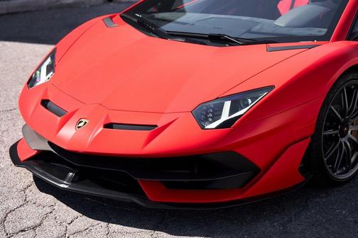 2019 Lamborghini Aventador SVJ Base