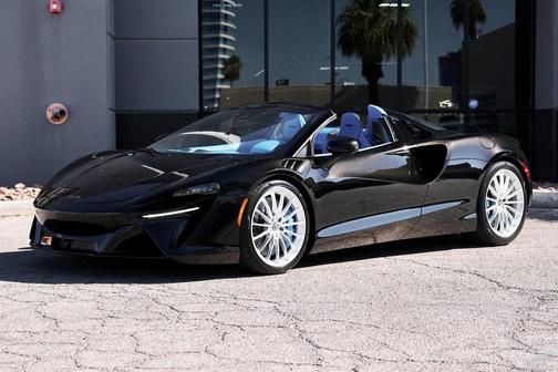 2025 McLaren Artura TechLux