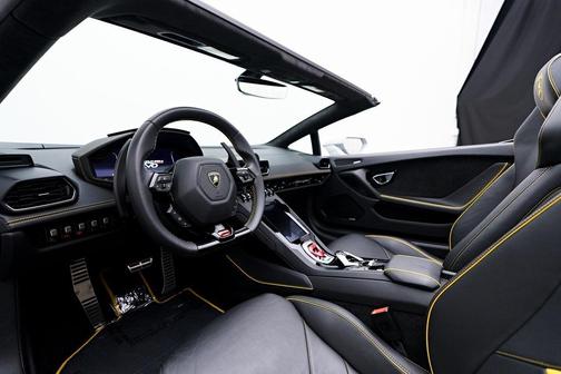 2021 Lamborghini Huracan EVO Spyder