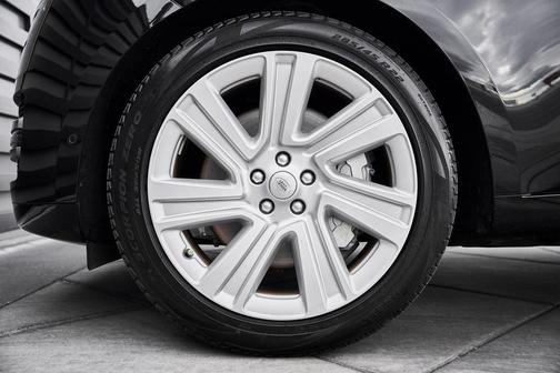 2023 Land Rover Range Rover P530 SE