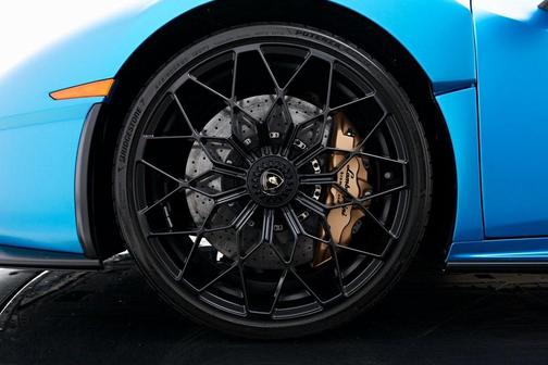 2022 Lamborghini Huracan STO Coupe