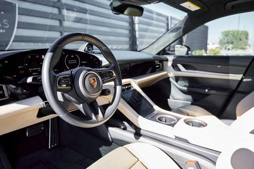 2020 Porsche Taycan Turbo S